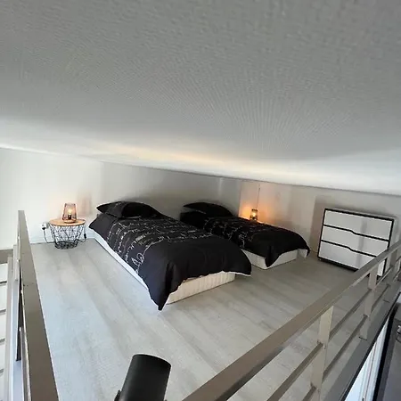 Апартаменты Loft Chaleureux - Climatisation - Wifi - 650 M Du Palais Des Festivals,