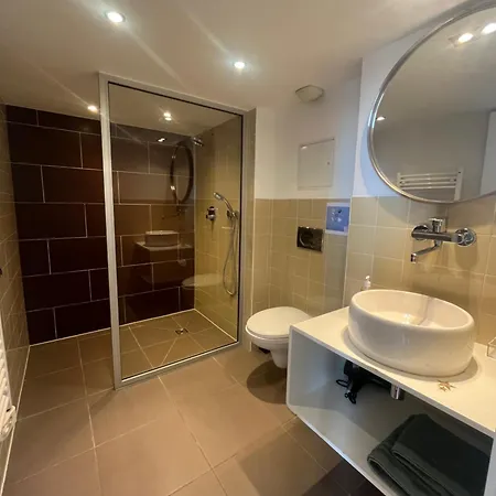 Loft Chaleureux - Climatisation - Wifi - 650 M Du Palais Des Festivals,